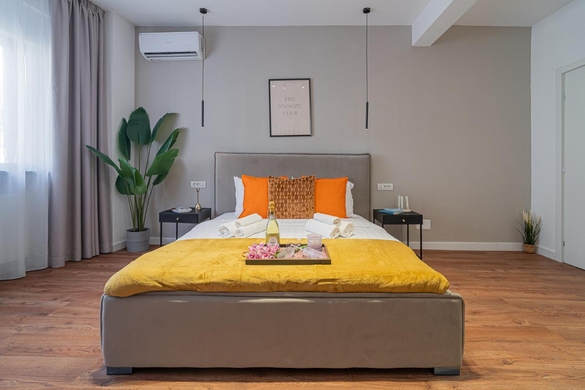 Modern & Spacious 2br - Steps To Cismigiu Gardens 公寓 布加勒斯特