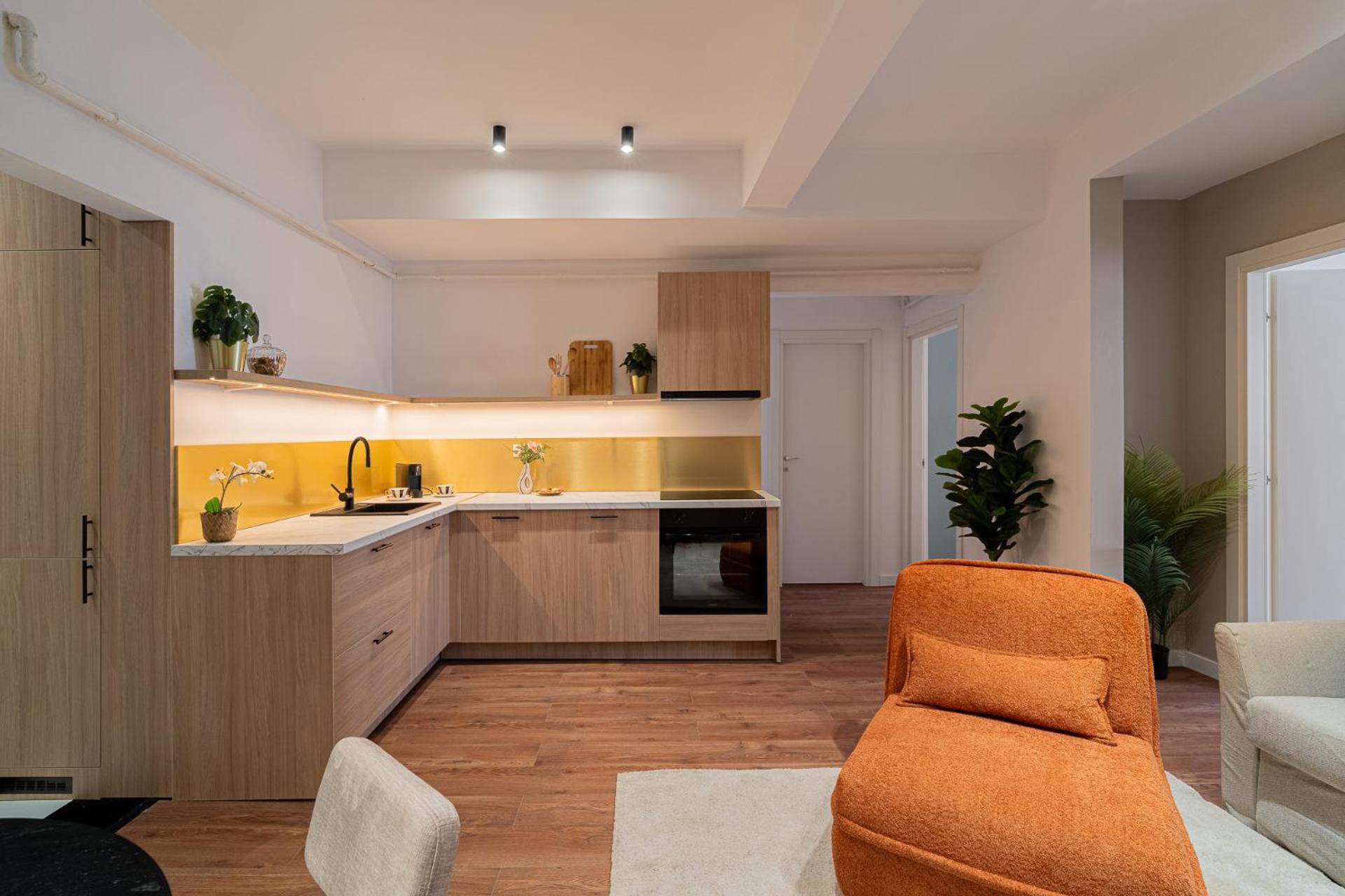 Modern & Spacious 2br - Steps To Cismigiu Gardens 布加勒斯特